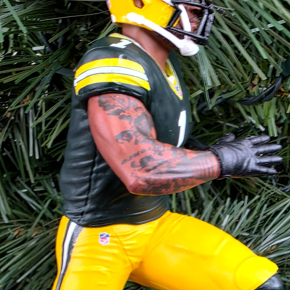 Micah Parsons Green Bays Packers Football NFL Xmas Tree Ornament Holiday Jersey