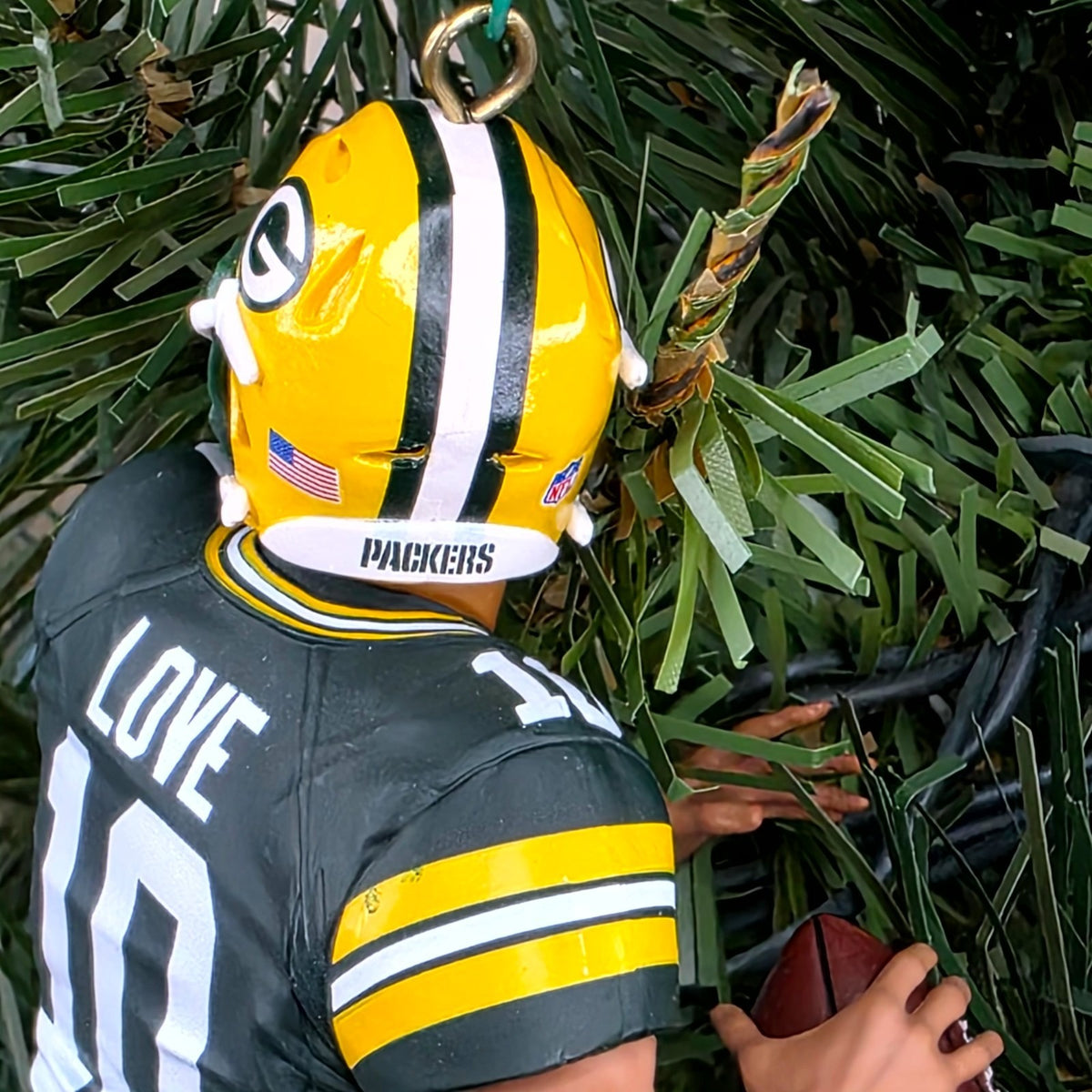 Jordan Love Green Bays Packers Football NFL Xmas Tree Ornament Holiday Jersey 10