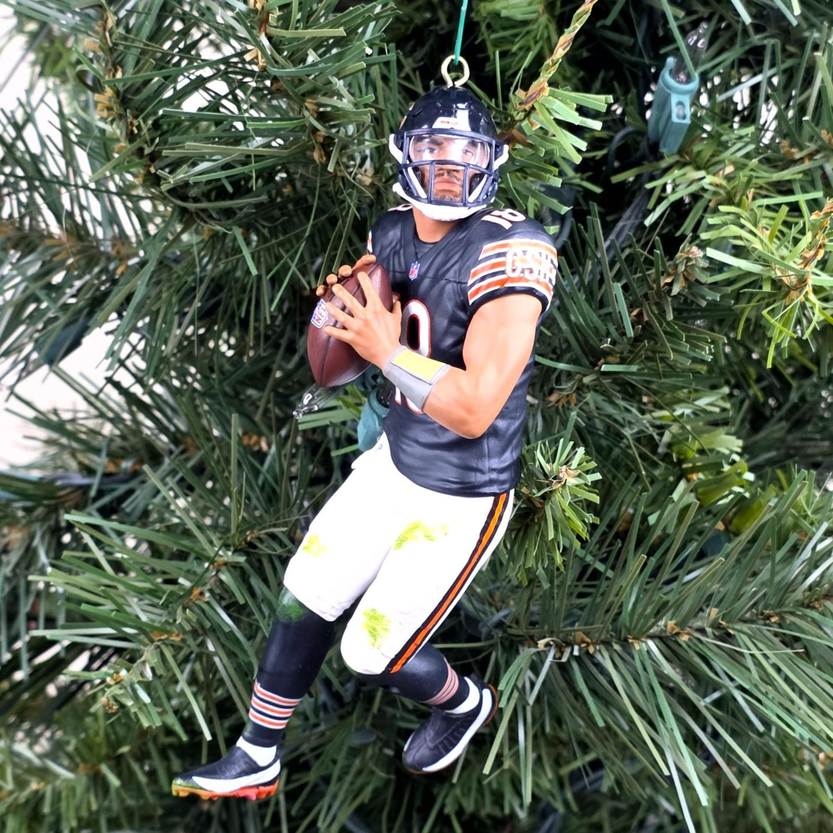 Caleb Williams Chicago Bears Football NFL Xmas Tree Ornament Holiday Jersey #18